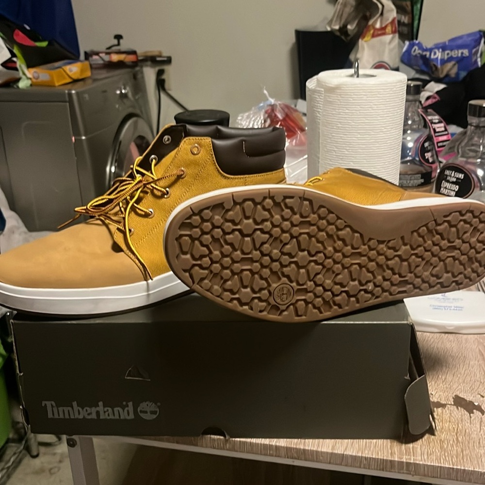 Timberland Sneakers size 13 , Great condition
